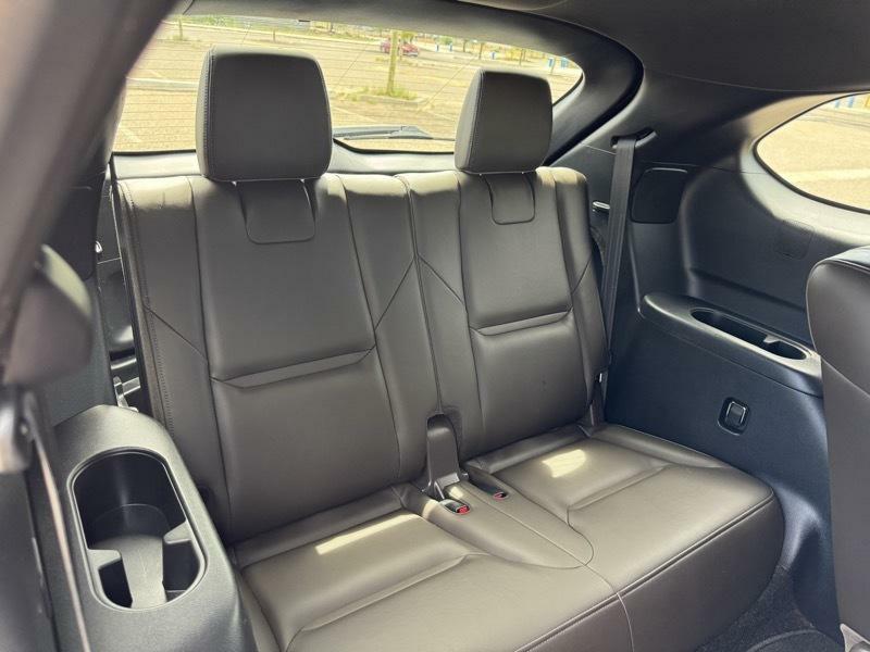 Photo 15 of this MAZDA CX-9