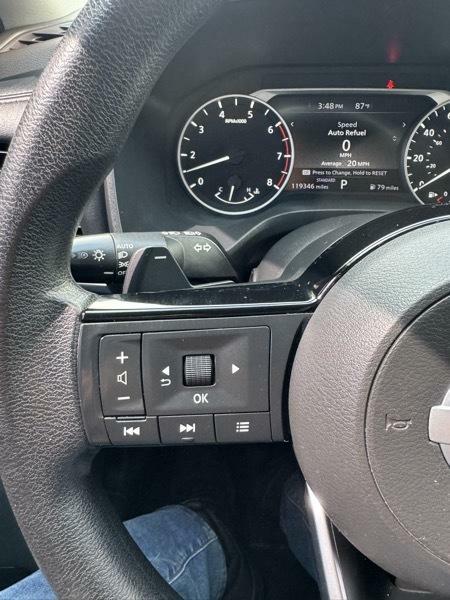Photo 27 of this NISSAN ROGUE