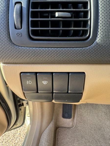 Photo 21 of this SUBARU FORESTER (NATL)