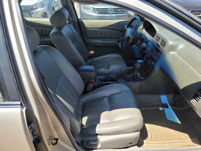 Photo 6 of this INFINITI I30