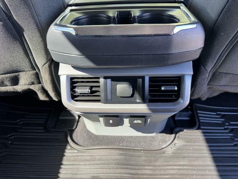 Photo 15 of this FORD F150