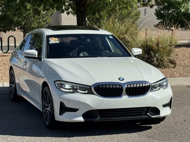 Photo 2 of this BMW 330I