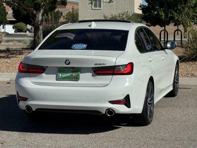 Photo 7 of this BMW 330I
