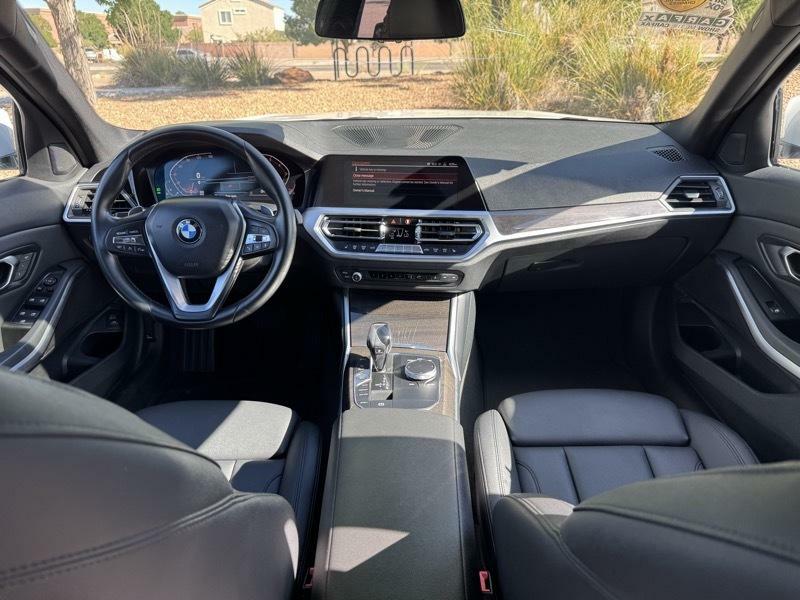 Photo 13 of this BMW 330I