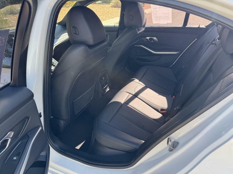 Photo 16 of this BMW 330I