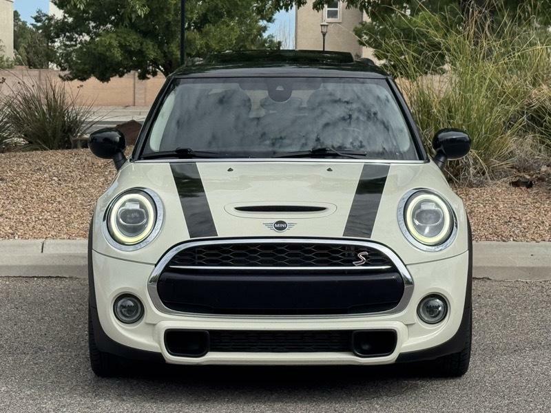 Photo 3 of this MINI HARDTOP 2 DOOR
