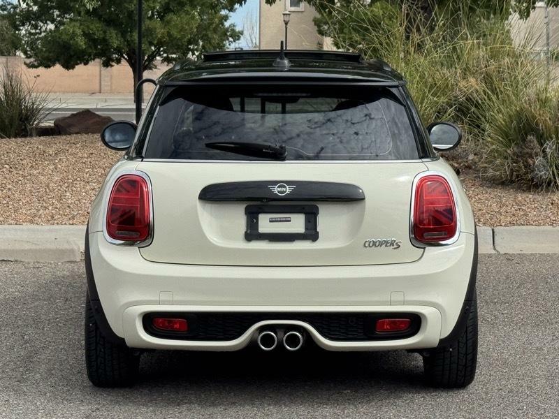 Photo 6 of this MINI HARDTOP 2 DOOR
