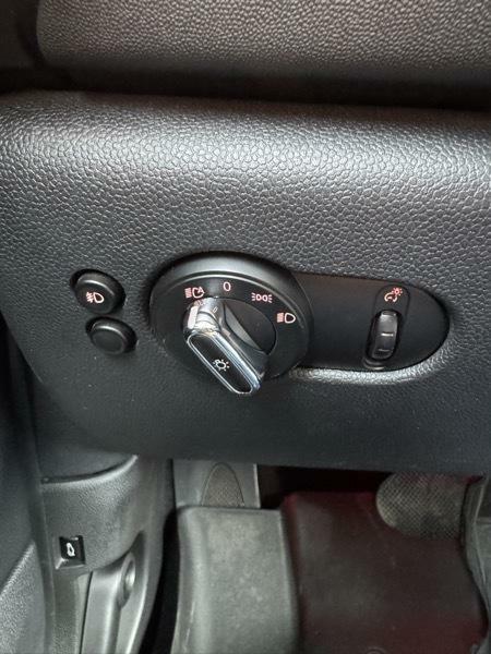 Photo 22 of this MINI HARDTOP 2 DOOR
