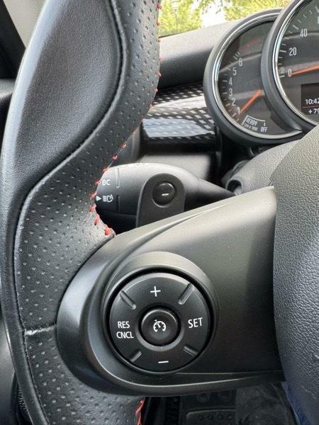 Photo 23 of this MINI HARDTOP 2 DOOR