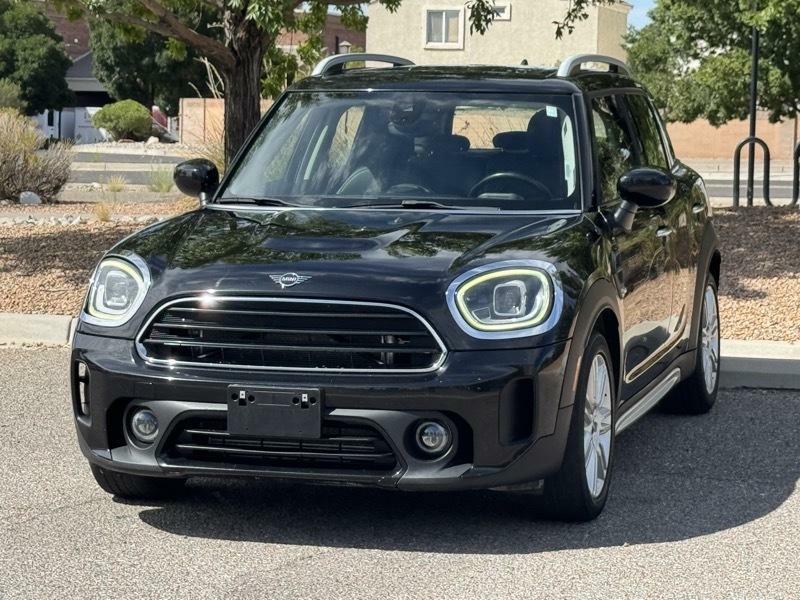 Photo 4 of this MINI COUNTRYMAN