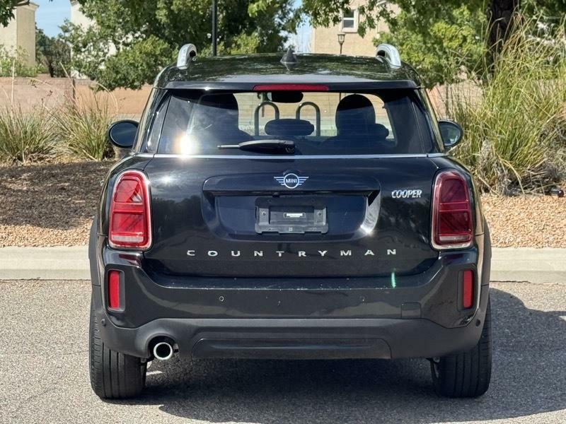Photo 6 of this MINI COUNTRYMAN