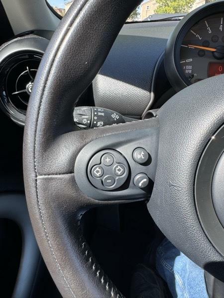 Photo 23 of this MINI COOPER COUNTRYM
