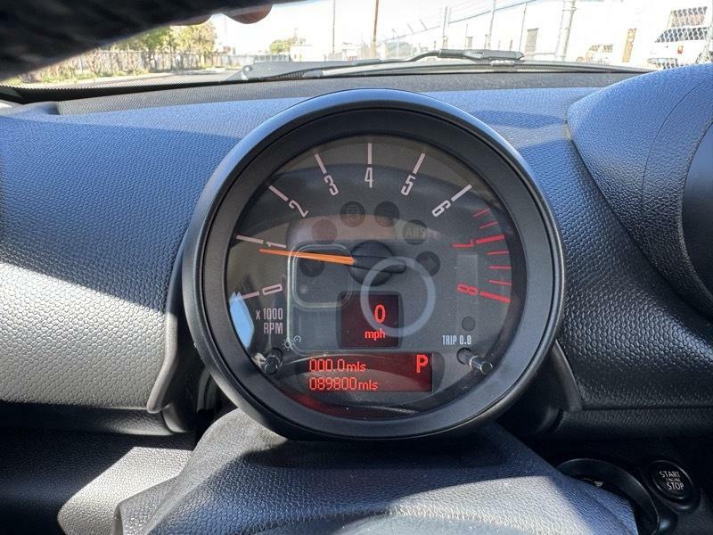 Photo 26 of this MINI COOPER COUNTRYM