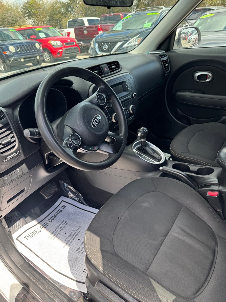 Photo 8 of this KIA SOUL