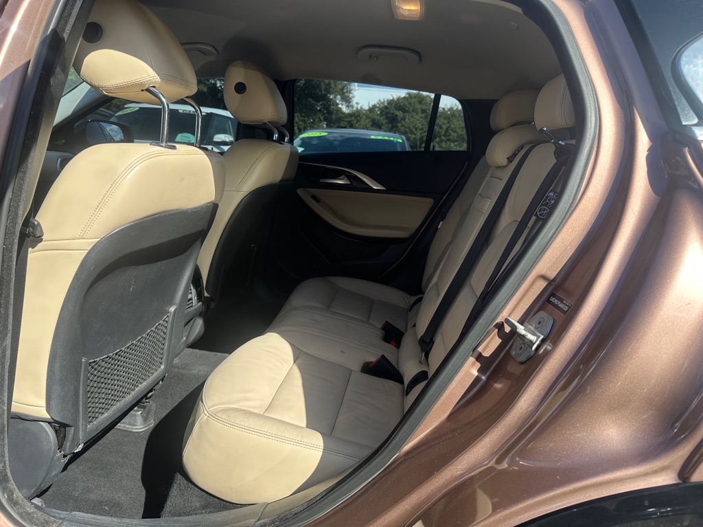 Photo 15 of this INFINITI QX30