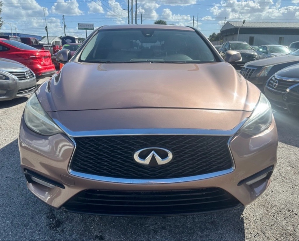 Photo 19 of this INFINITI QX30
