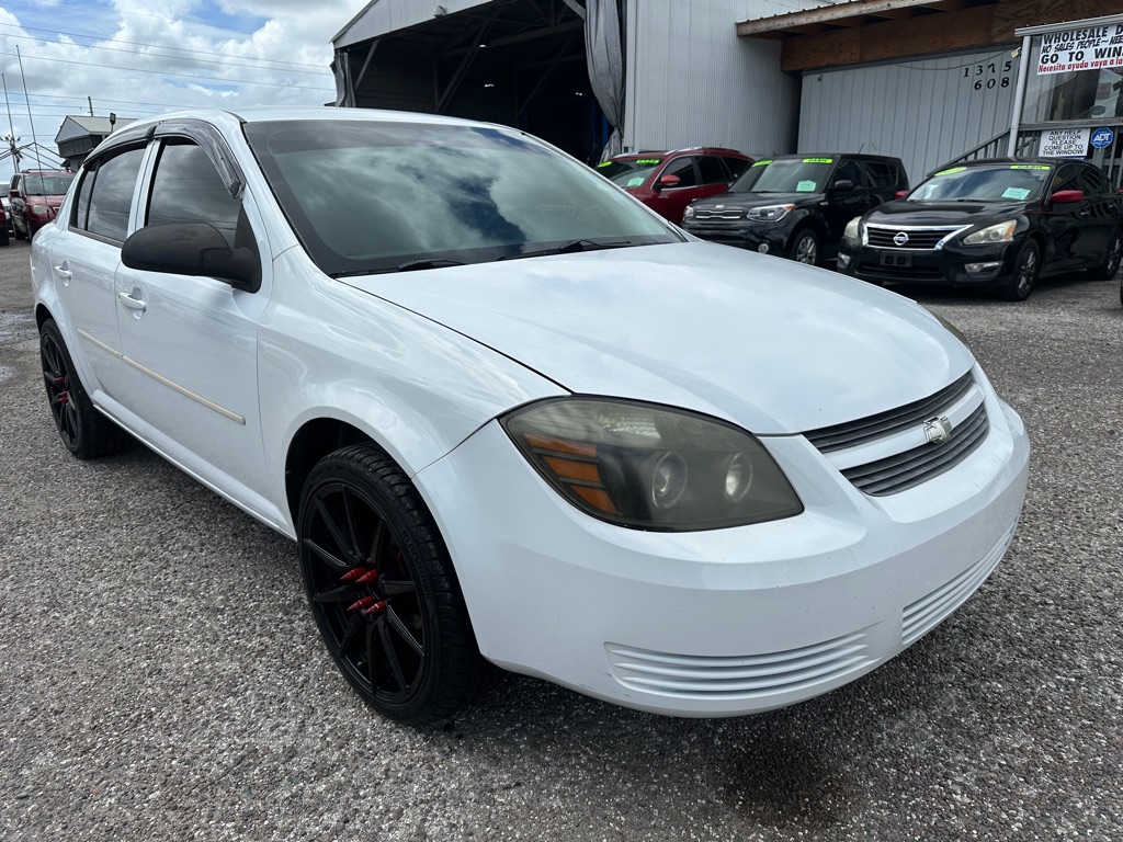 WHT 2010 Chevrolet Cobalt LS Sedan FWD Sedan Front-Wheel Drive Automatic