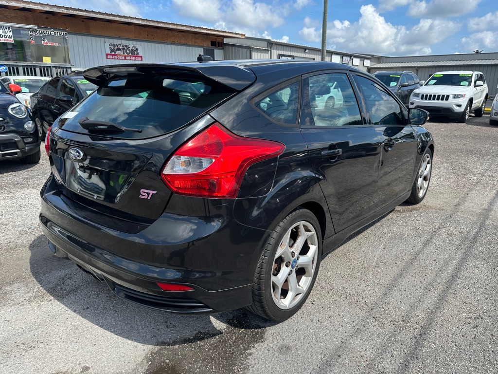Photo 6 of this FORD FOCUS