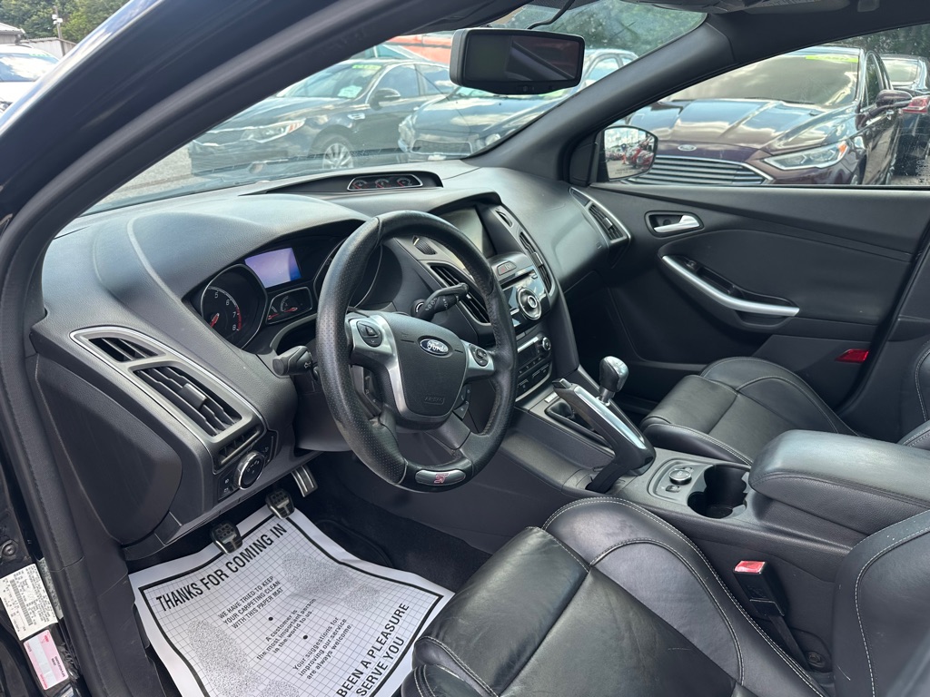 Photo 7 of this FORD FOCUS