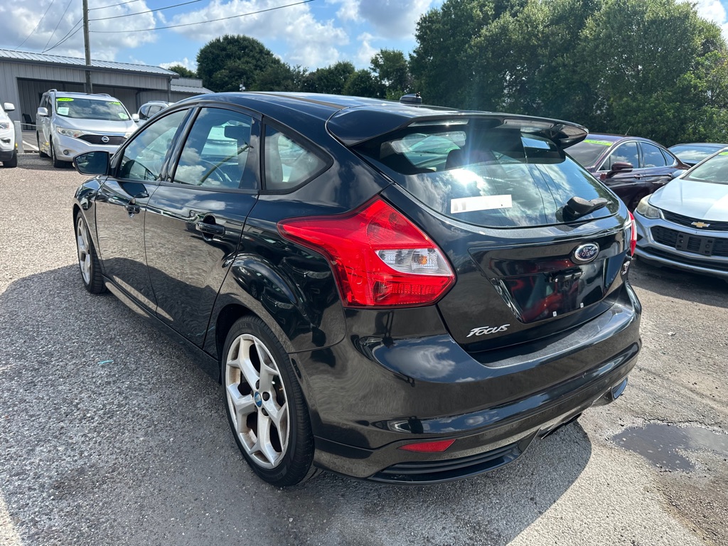 Photo 4 of this FORD FOCUS
