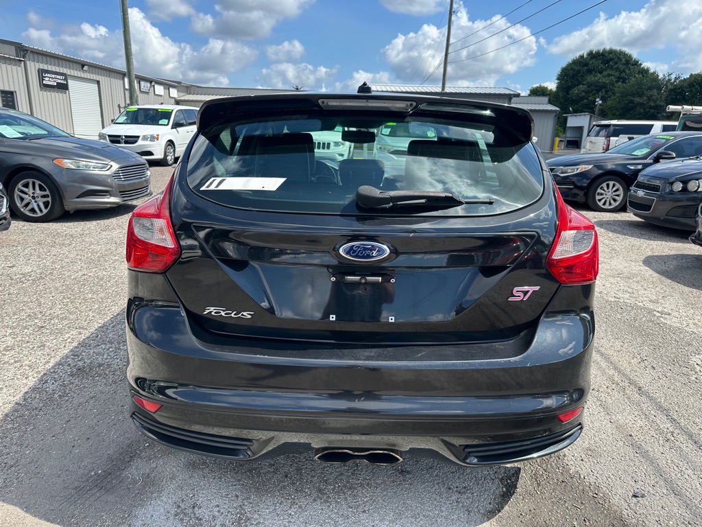 Photo 5 of this FORD FOCUS