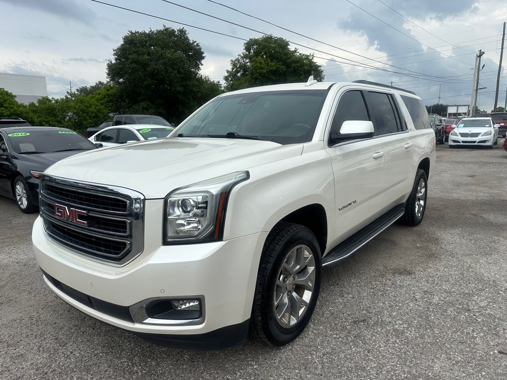 Photo 3 of this GMC YUKON XL