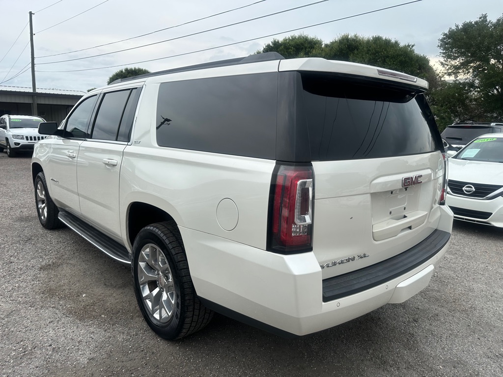Photo 4 of this GMC YUKON XL