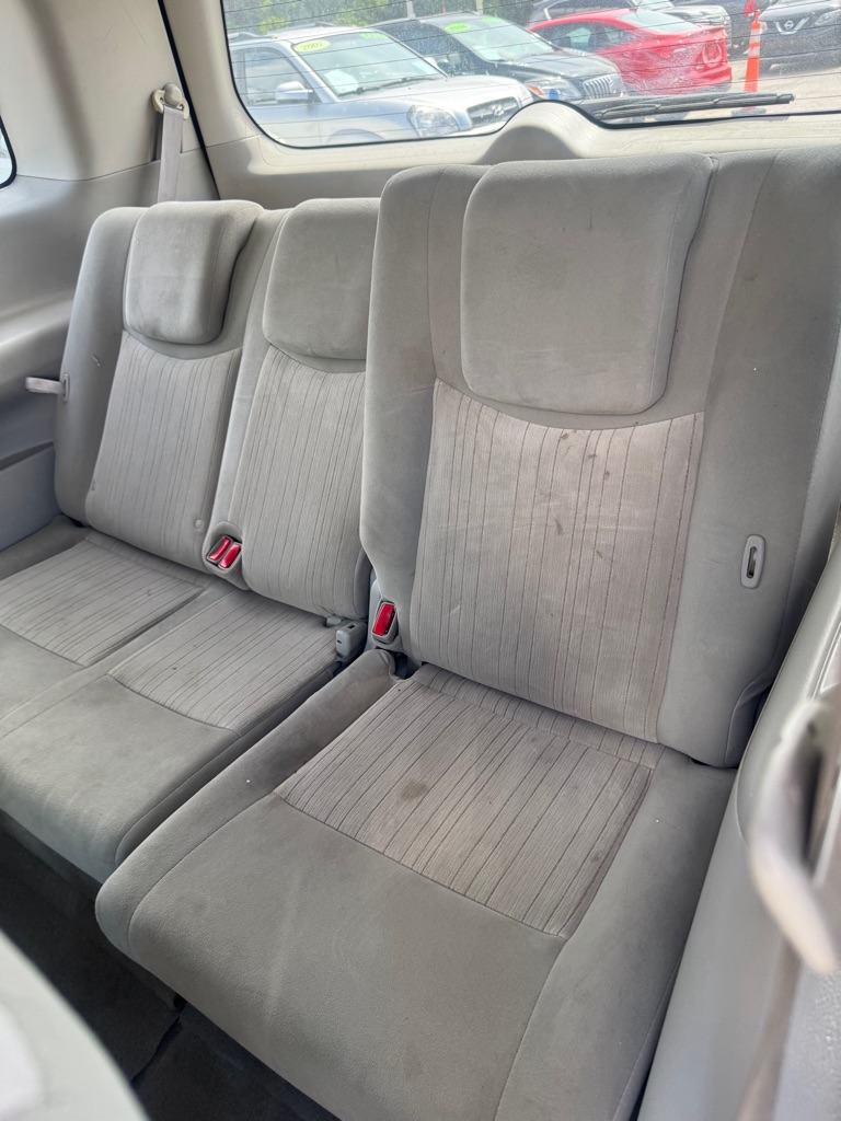 Photo 13 of this NISSAN QUEST