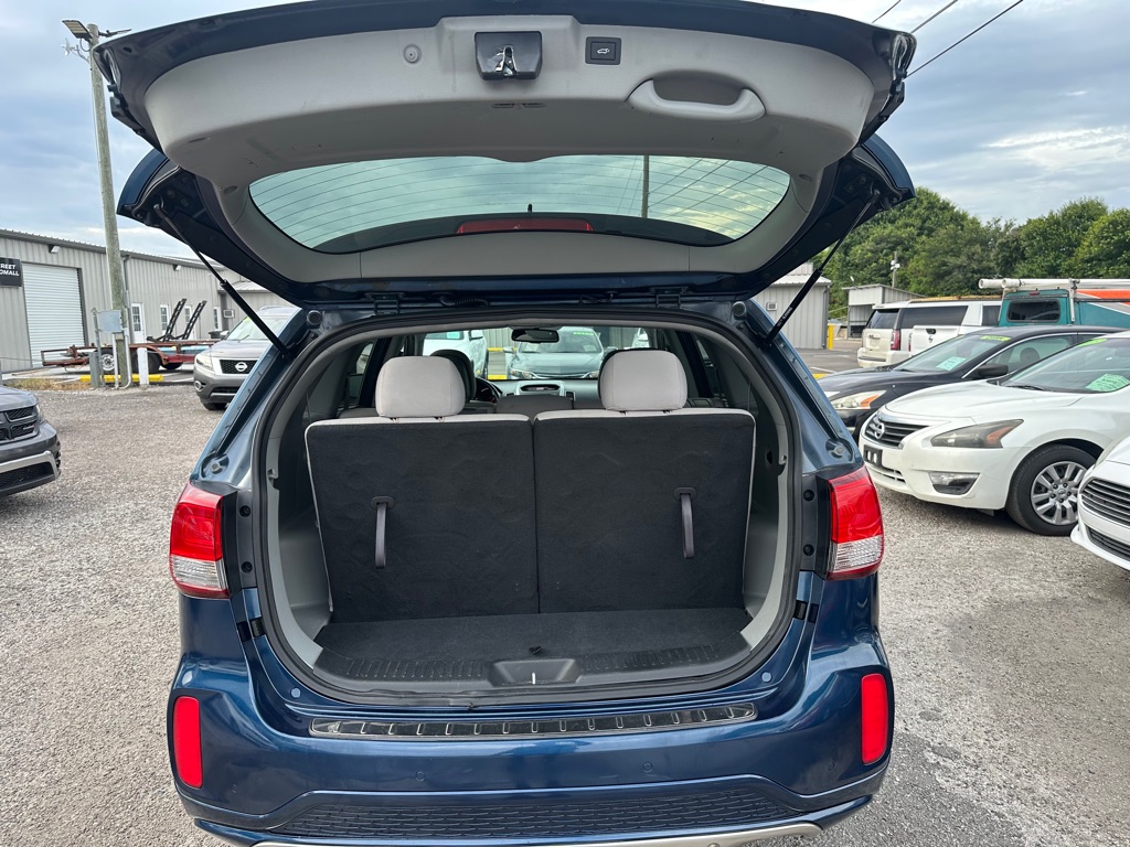 Photo 19 of this KIA SORENTO