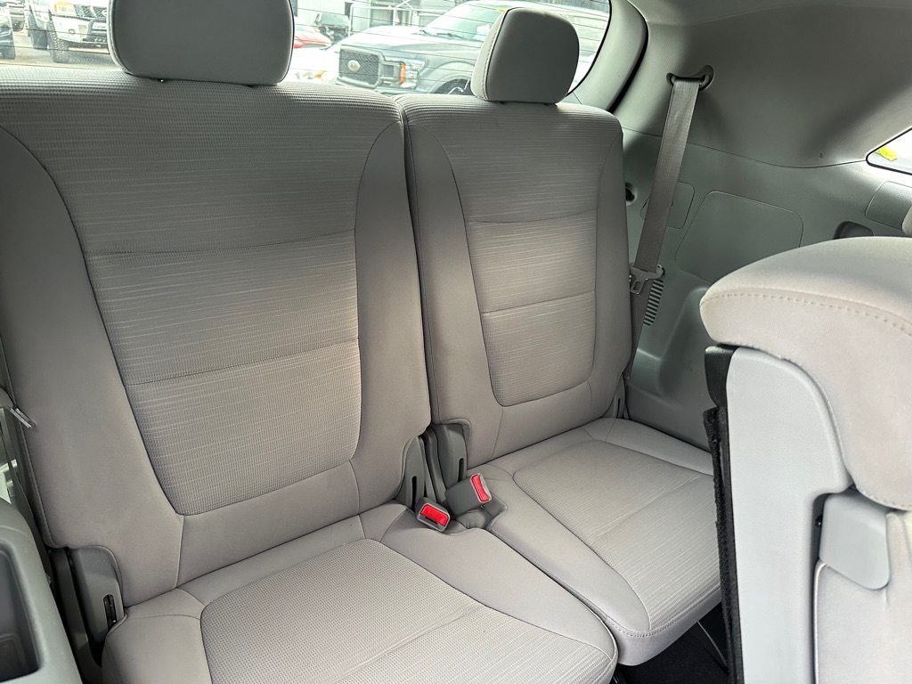 Photo 17 of this KIA SORENTO