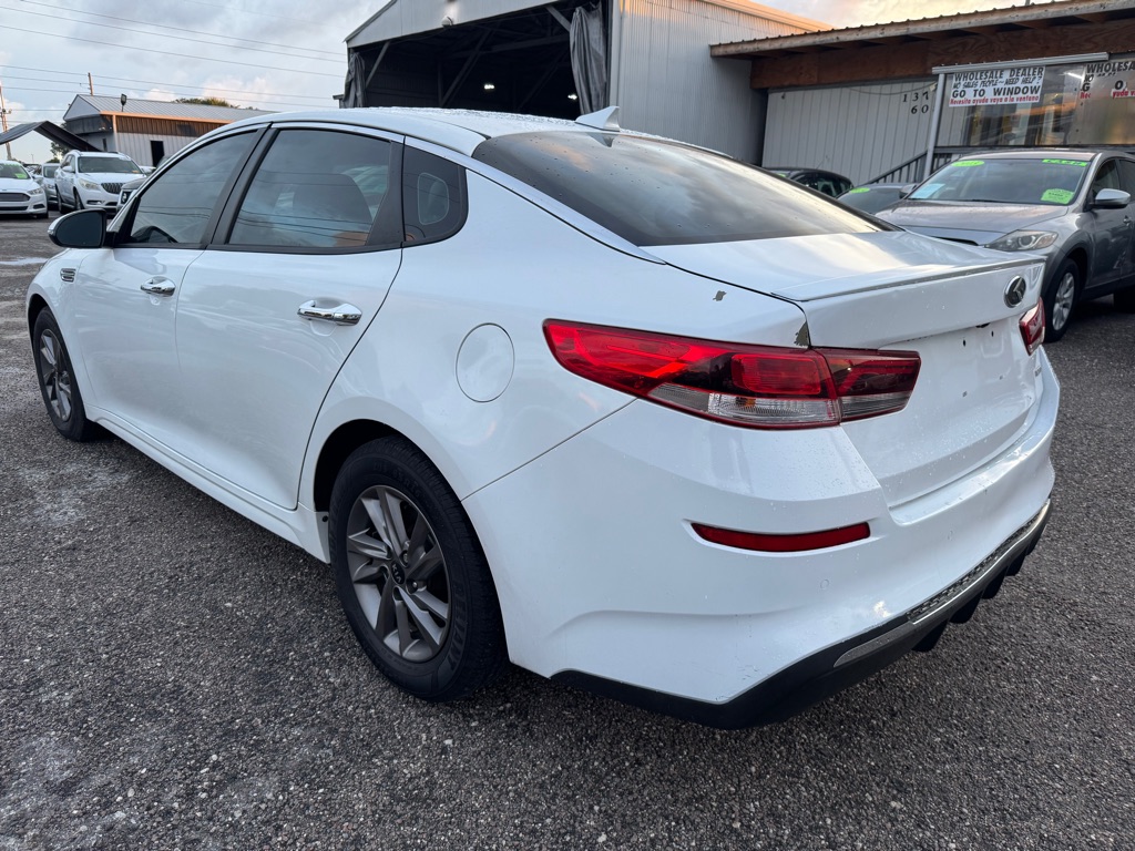 Photo 6 of this KIA OPTIMA