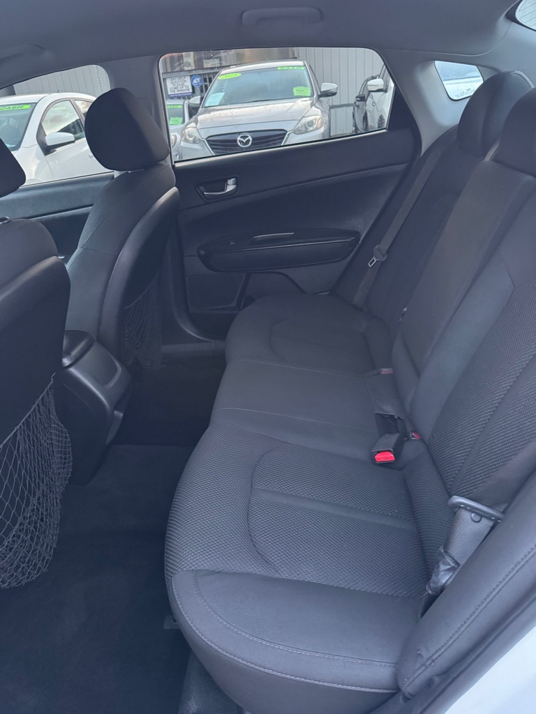 Photo 12 of this KIA OPTIMA