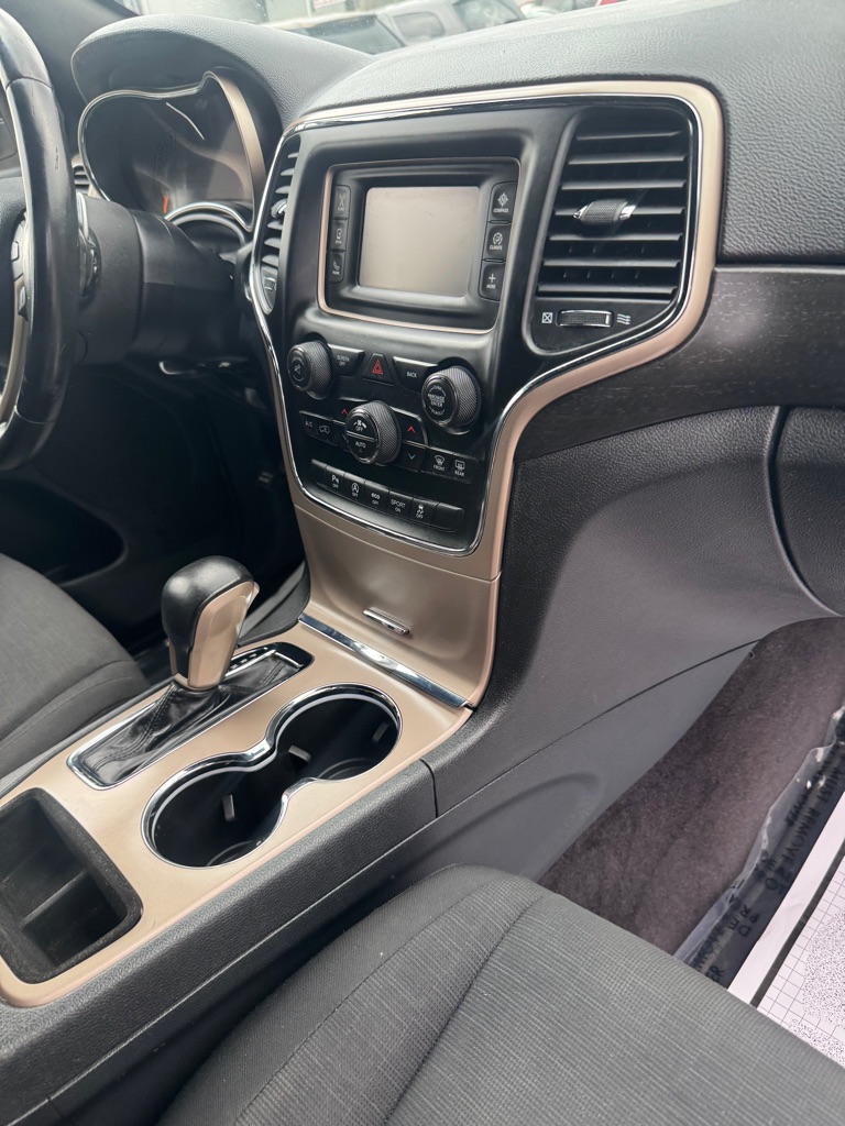 Photo 14 of this JEEP GRAND CHEROKEE