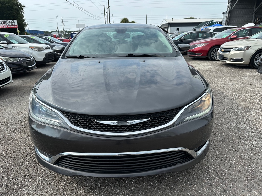 Photo 2 of this CHRYSLER 200