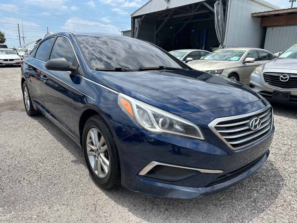 Photo 3 of this HYUNDAI SONATA