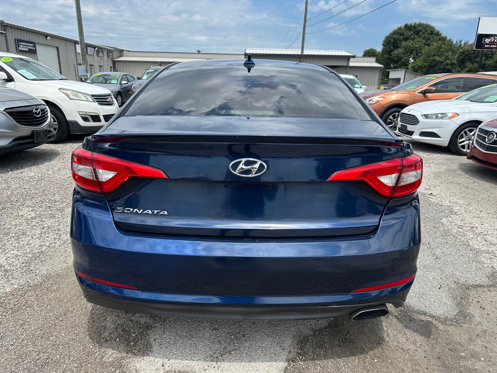 Photo 5 of this HYUNDAI SONATA