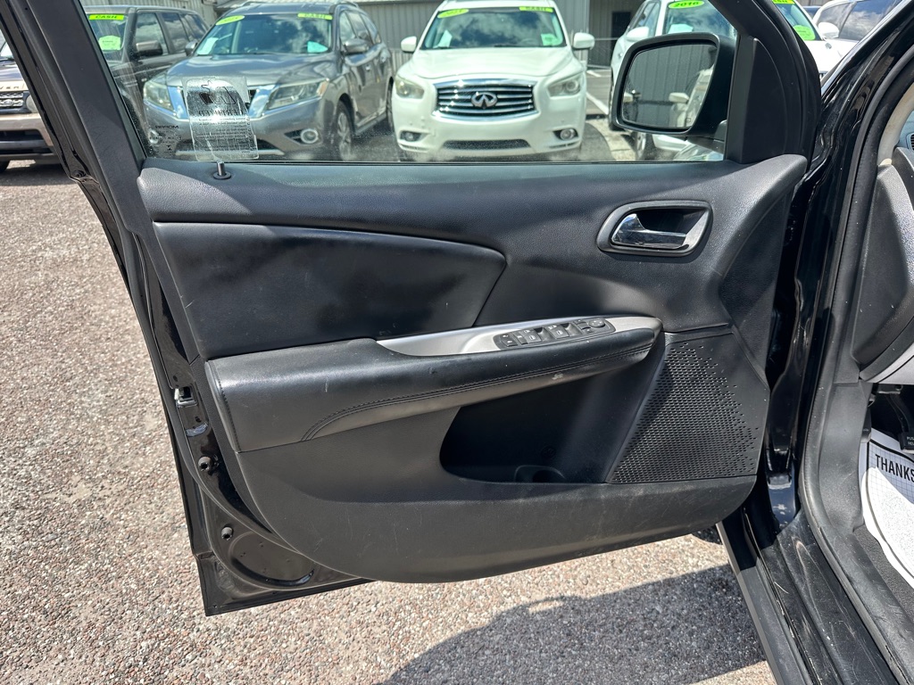 Photo 11 of this DODGE JOURNEY