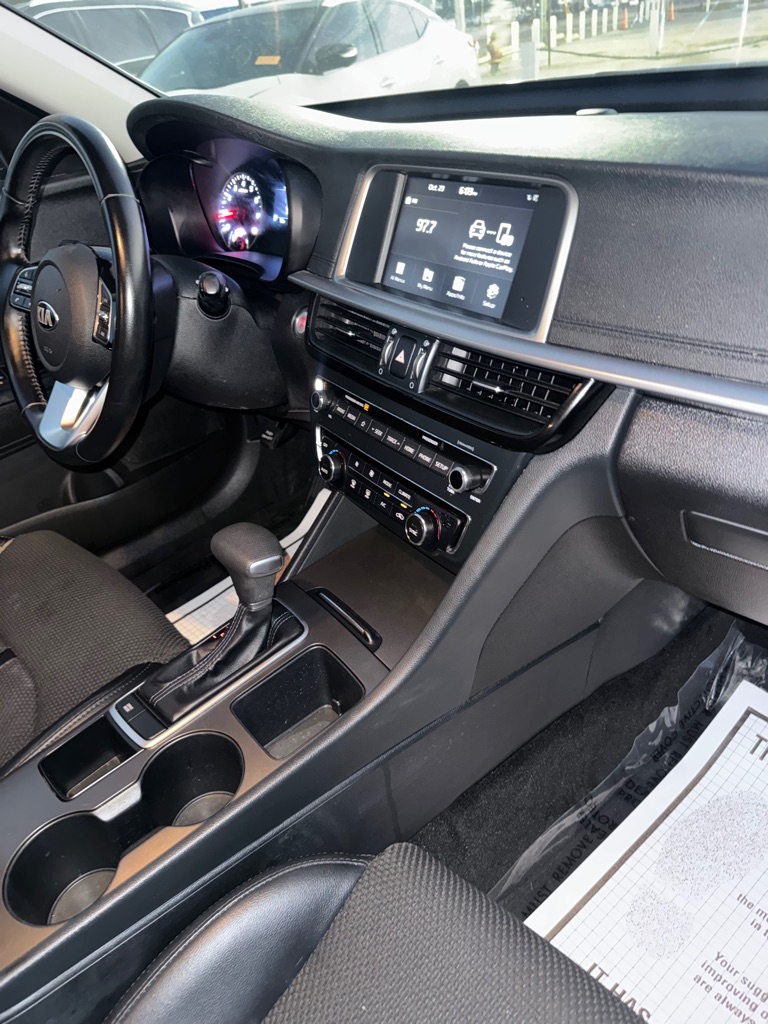 Photo 10 of this KIA OPTIMA