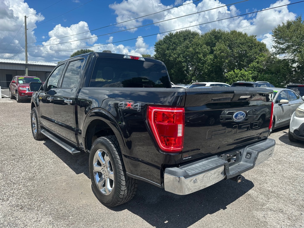 Photo 4 of this FORD F150