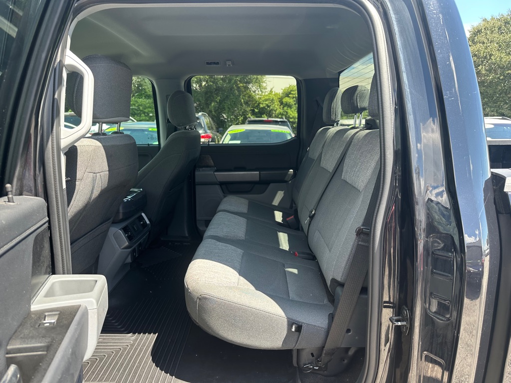 Photo 15 of this FORD F150