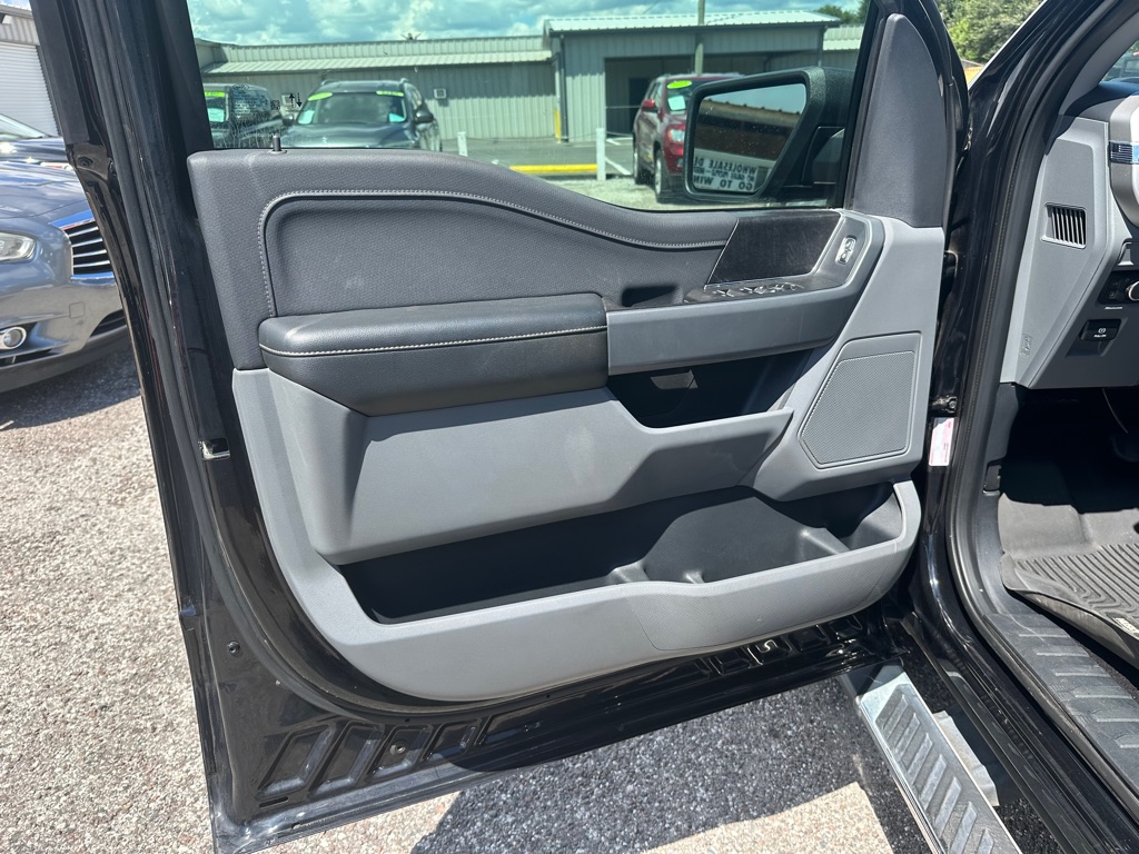 Photo 11 of this FORD F150