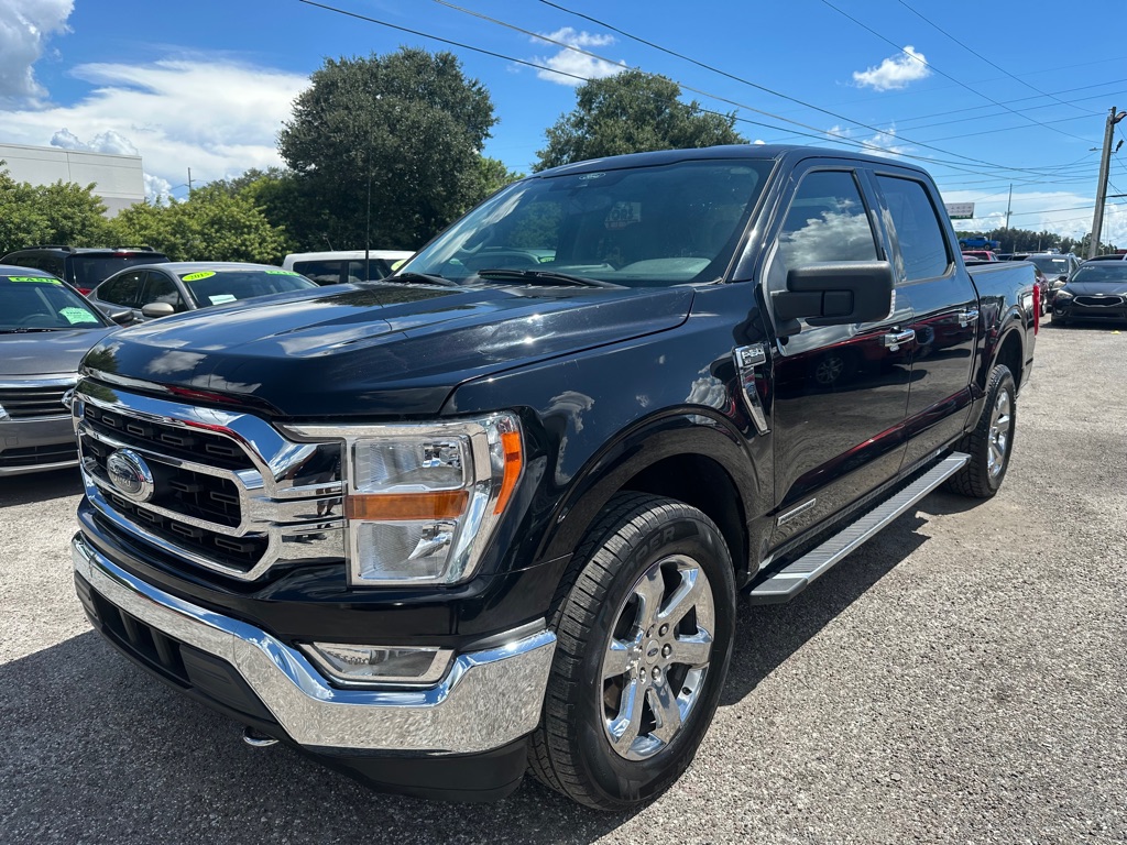 Photo 3 of this FORD F150