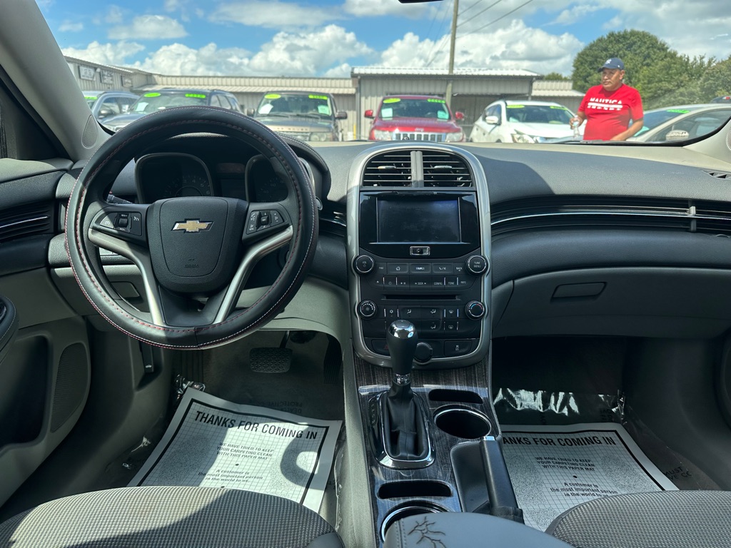 Photo 9 of this CHEVROLET MALIBU
