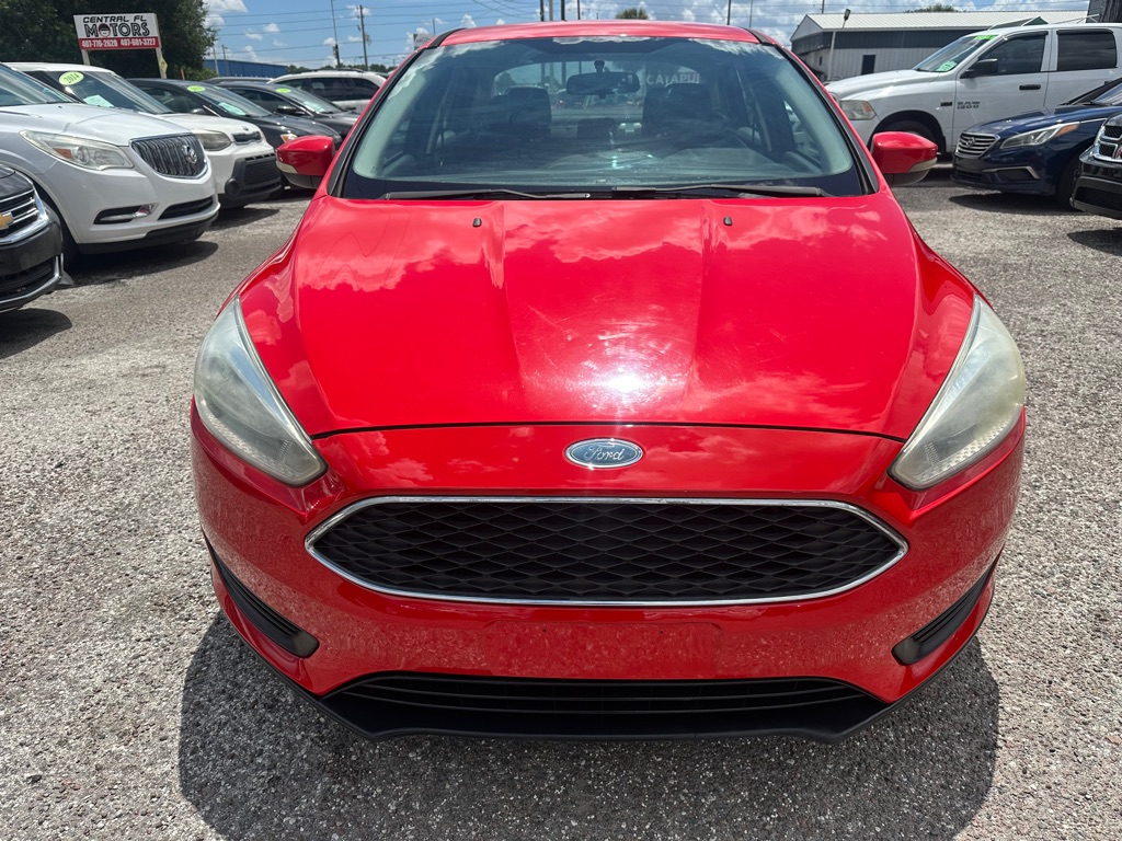 Photo 2 of this FORD FOCUS