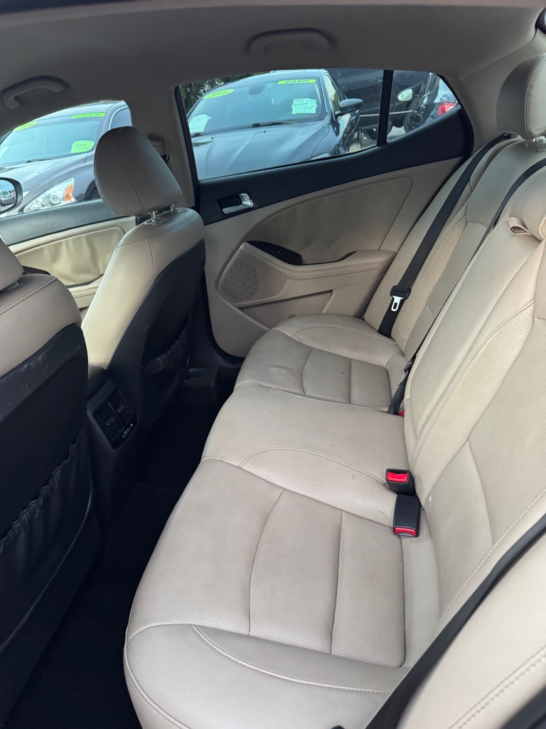 Photo 13 of this KIA OPTIMA