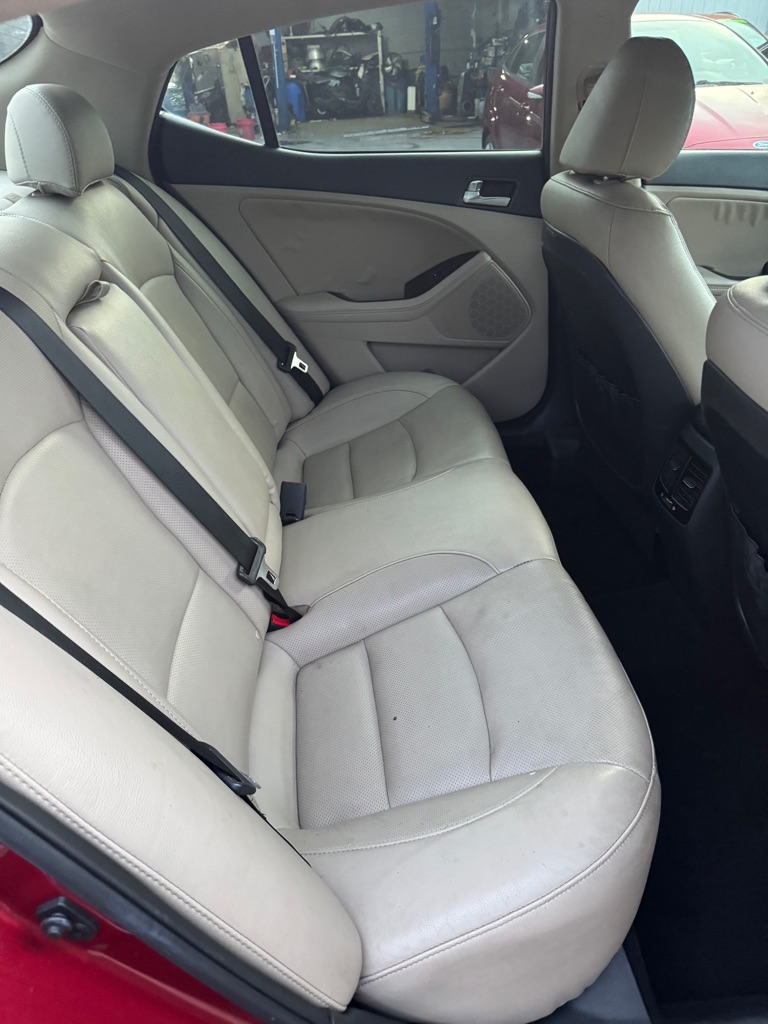 Photo 10 of this KIA OPTIMA