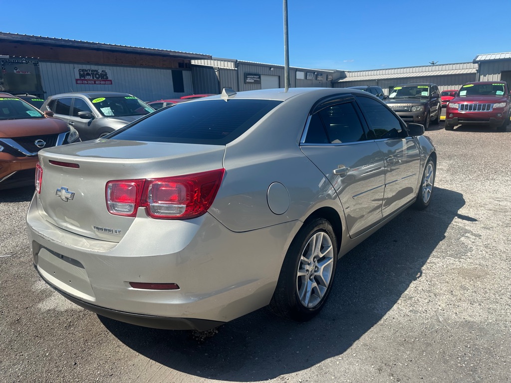 Photo 6 of this CHEVROLET MALIBU