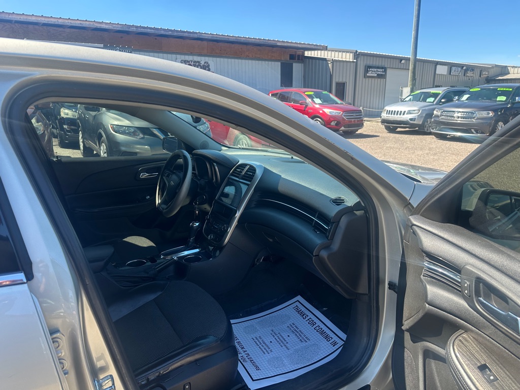 Photo 12 of this CHEVROLET MALIBU