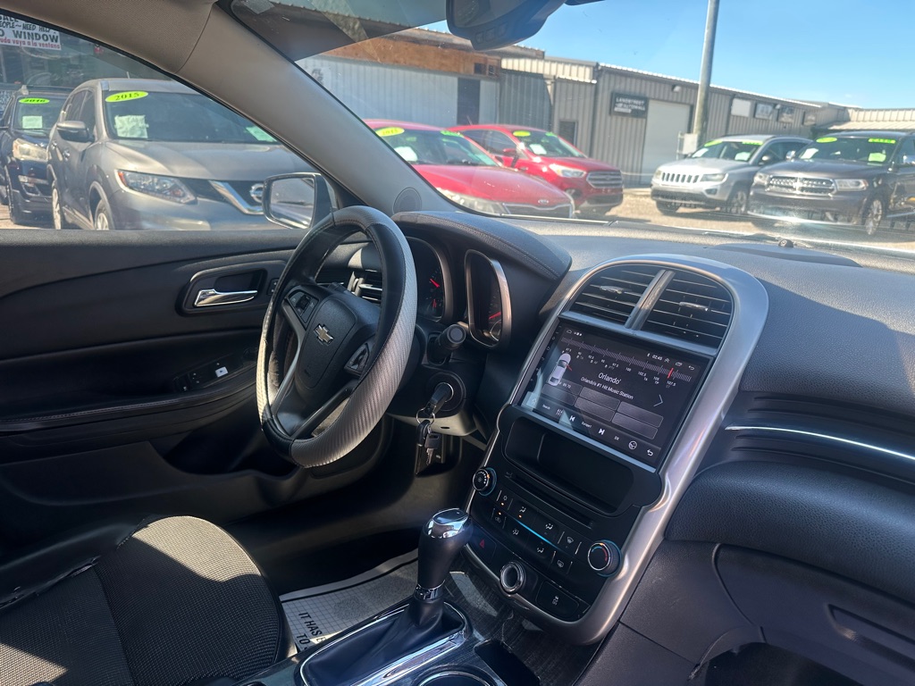 Photo 8 of this CHEVROLET MALIBU