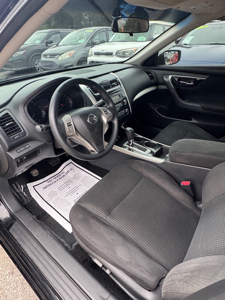 Photo 7 of this NISSAN ALTIMA
